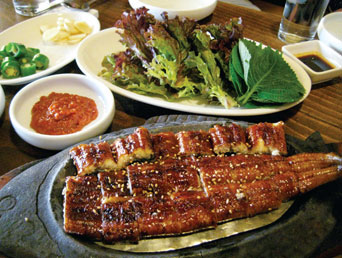 Barbecued eel with panchan