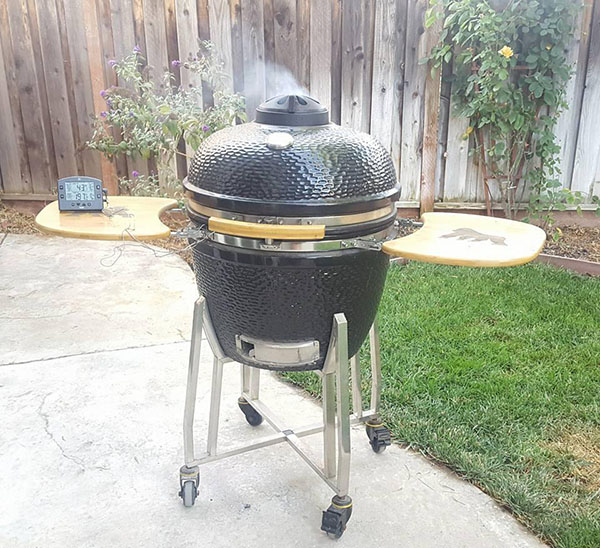 Grilla Grills Kong kamado grill