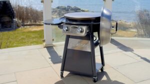 Cuisinart CGG-888 22-Inch Round Outdoor Flat Top Surface Gas Grill