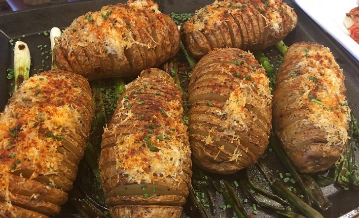 Hasselback Potatoes - Side Dish for Grilled Steak