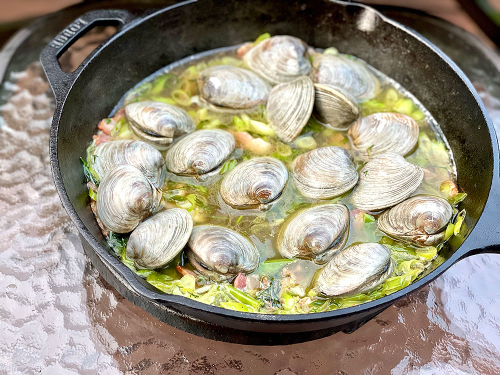 Clams in Cast Iron Skillet