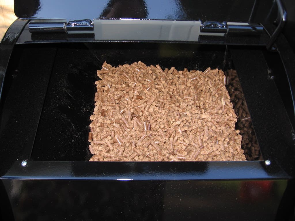 How Does a Pellet Grill Work?