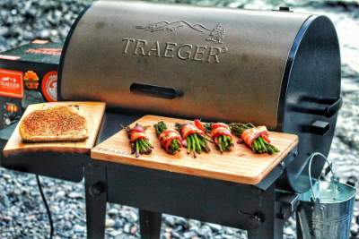 using a Traeger Tailgater Grill 