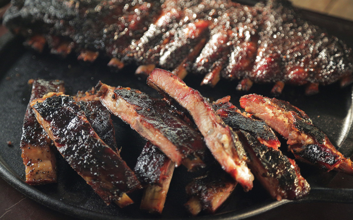 St. Louis Ribs with Vanilla-Brown Sugar Glaze - Barbecue Trends for 2023