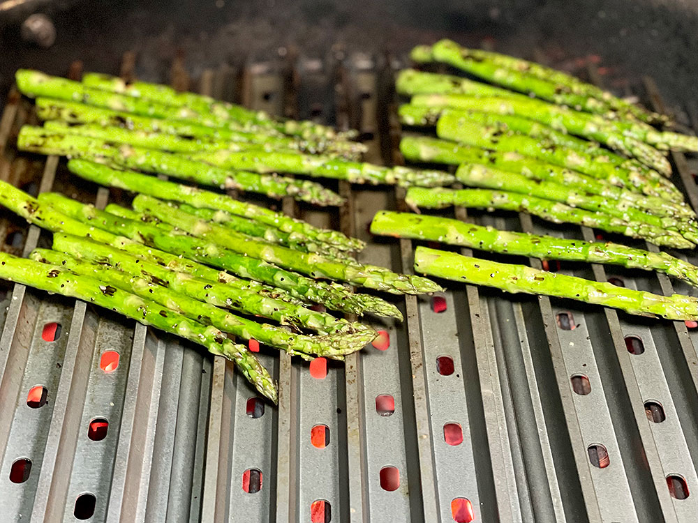 Asparagus on the GrillGrate