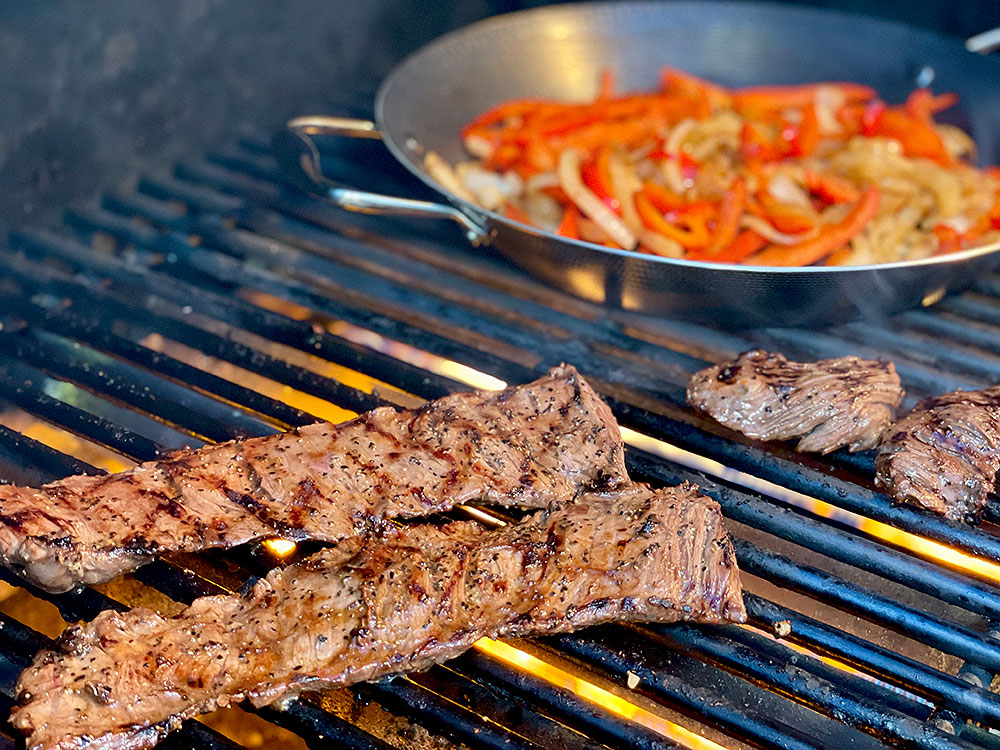 BBQ Grill Pan - Grilled Steak