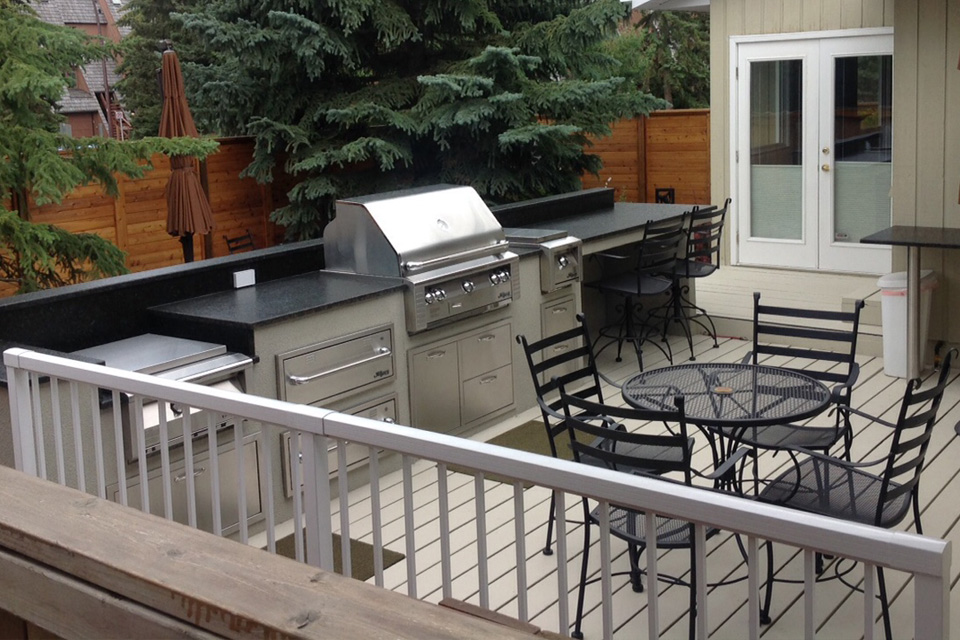 Custom Outdoor Kitchen