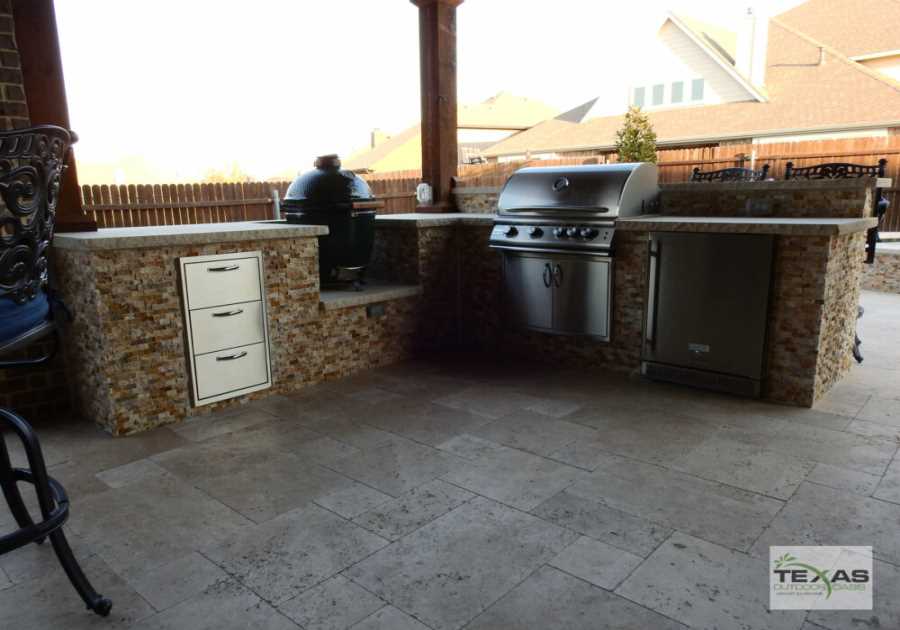 Planning Your Outdoor Kitchen: Essential Considerations for Backyard Bliss